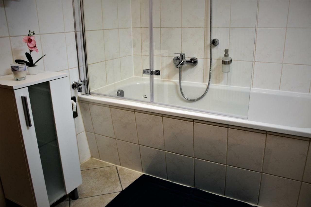Salzhausblick Business Apartments - Zentrale Lage Am Salzhaus - Mwst-Rechnung Verfuegbar Цитау Екстериор снимка